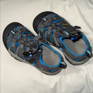 Keen Outdoor Adventure Sandals - Blue and Gray like new!